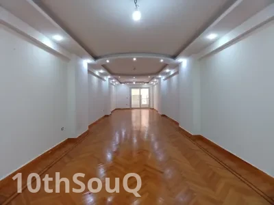 شقة للبيع 220 متر سموحة متفرع من علي ابن أبي طالب للتواصل رقم / 01206633336 3 غرف منهم غرفة ماستر 3 قطع ريسبشن 3 حمام 2 مصعد الدور أل 3 العقار 14 دور مباني 2015 مطلات مفتوحه للتواصل